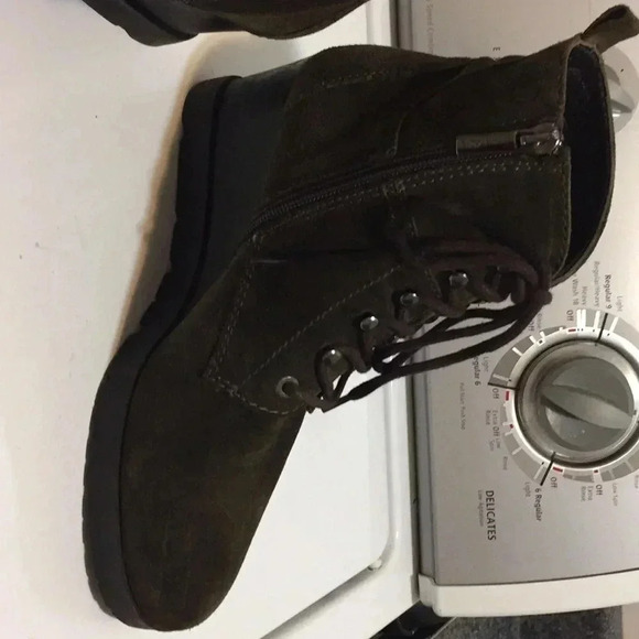 Aquatalia army green suede leather wedge boots - Picture 7 of 10